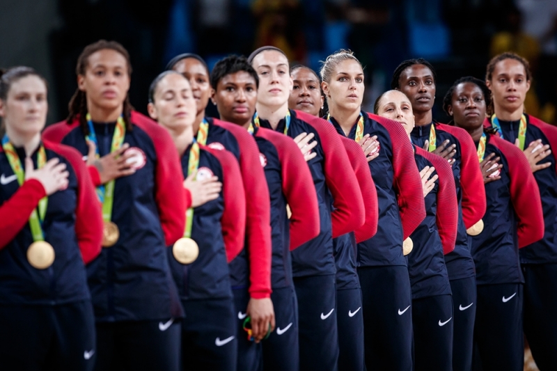 Снимки от финала и награждаването на женския олимпийски турнир